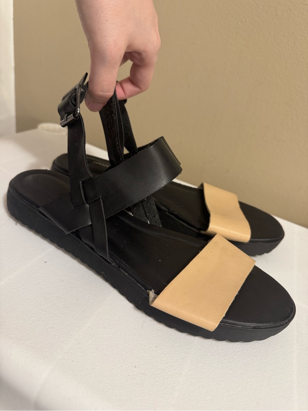 Forever 21 Black & Beige Sandals